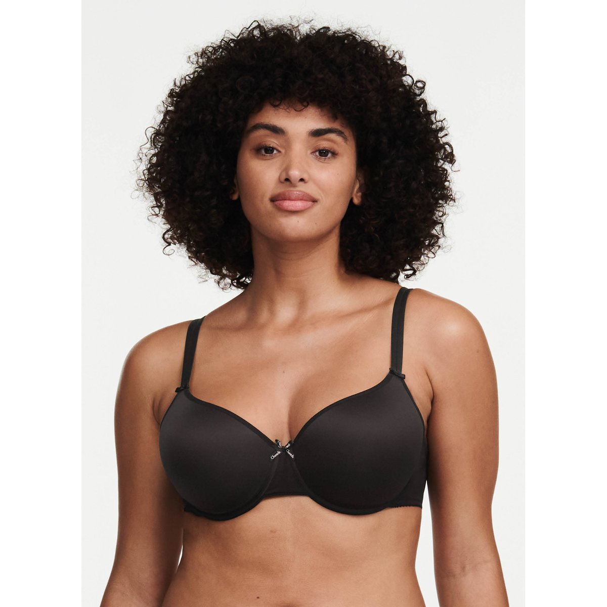 Soutien-gorge mémoire de forme emboîtant BASIC INVISIBLE noir, CHANTELLE
