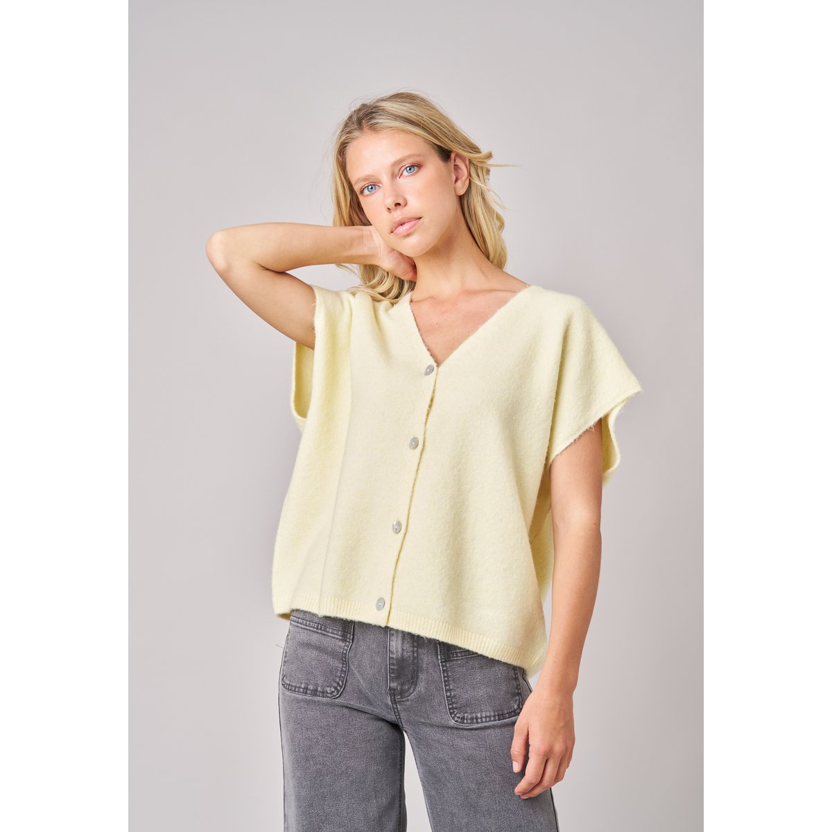 Gilet régular femme en maille douce ANILDA light yellow, DEELUXE