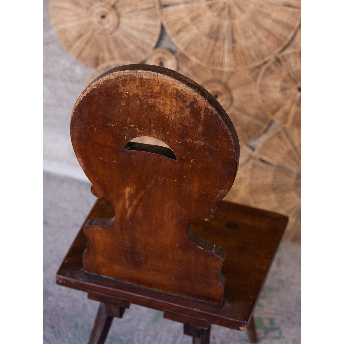 Paire de chaises alsaciennes Claude N°1573 - Bon état bois foncé, DEBONGOUT