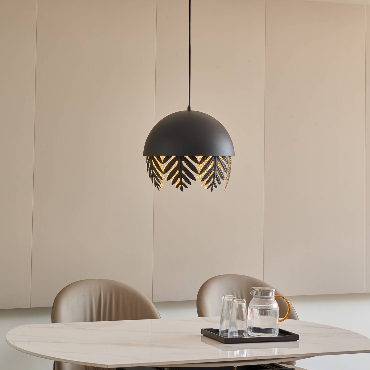 Suspension en métal design, Aparas noir, or, LUCANDE