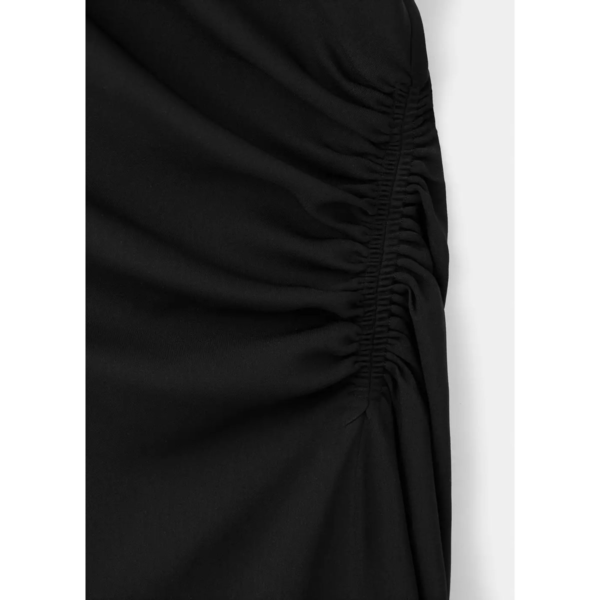 Robe froncée avec col drapé noir, MANGO