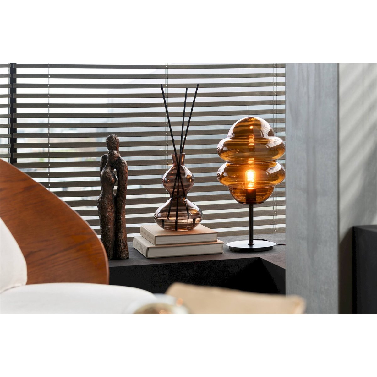 Lampe en verre forme organique cuillère de miel miel ambré marron, RECOLLECTION