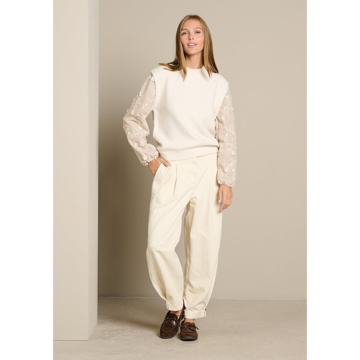 Pull à manches brodées lt beige, LOLALIZA