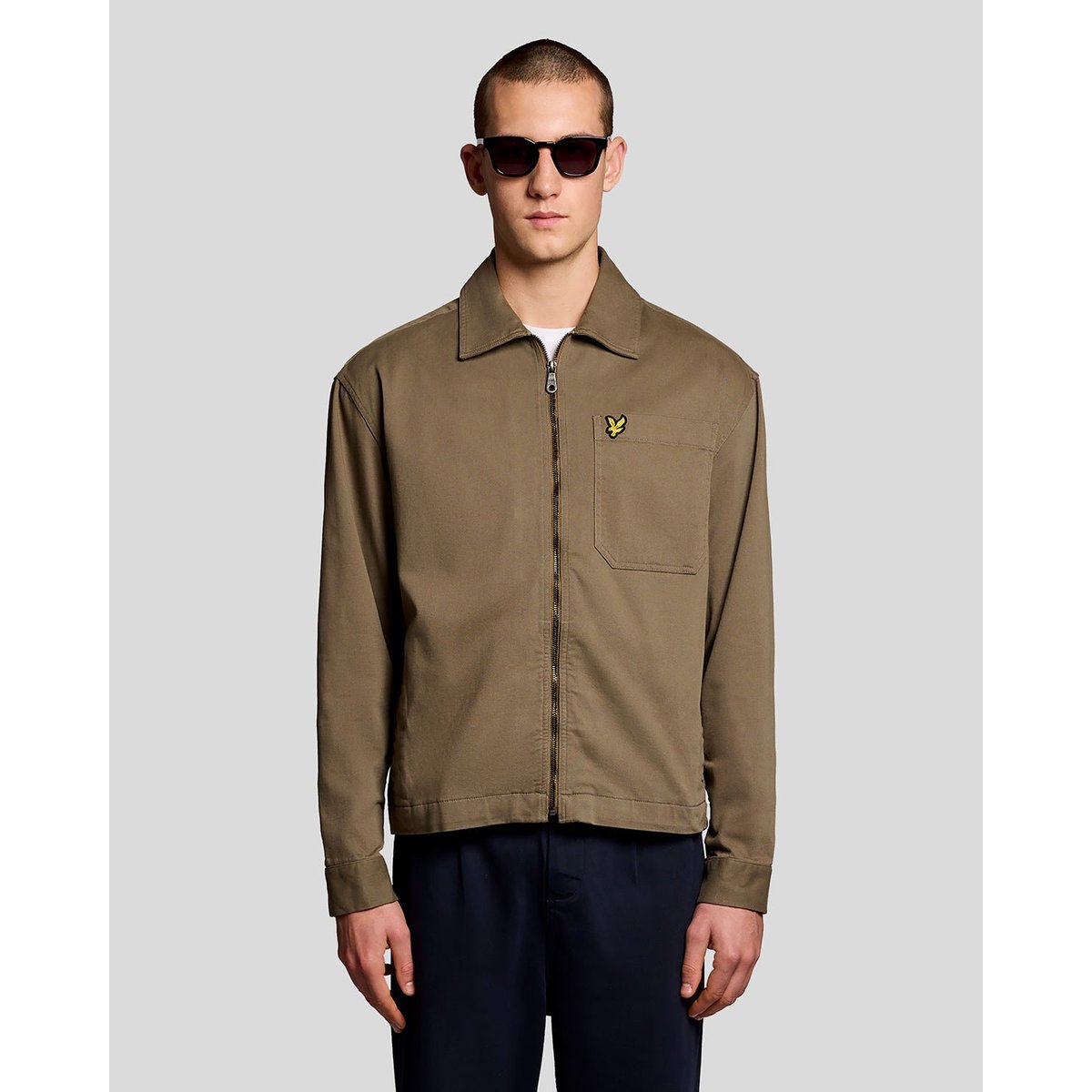 Surchemise légère délavage enzymatique vert kaki cendré, LYLE & SCOTT