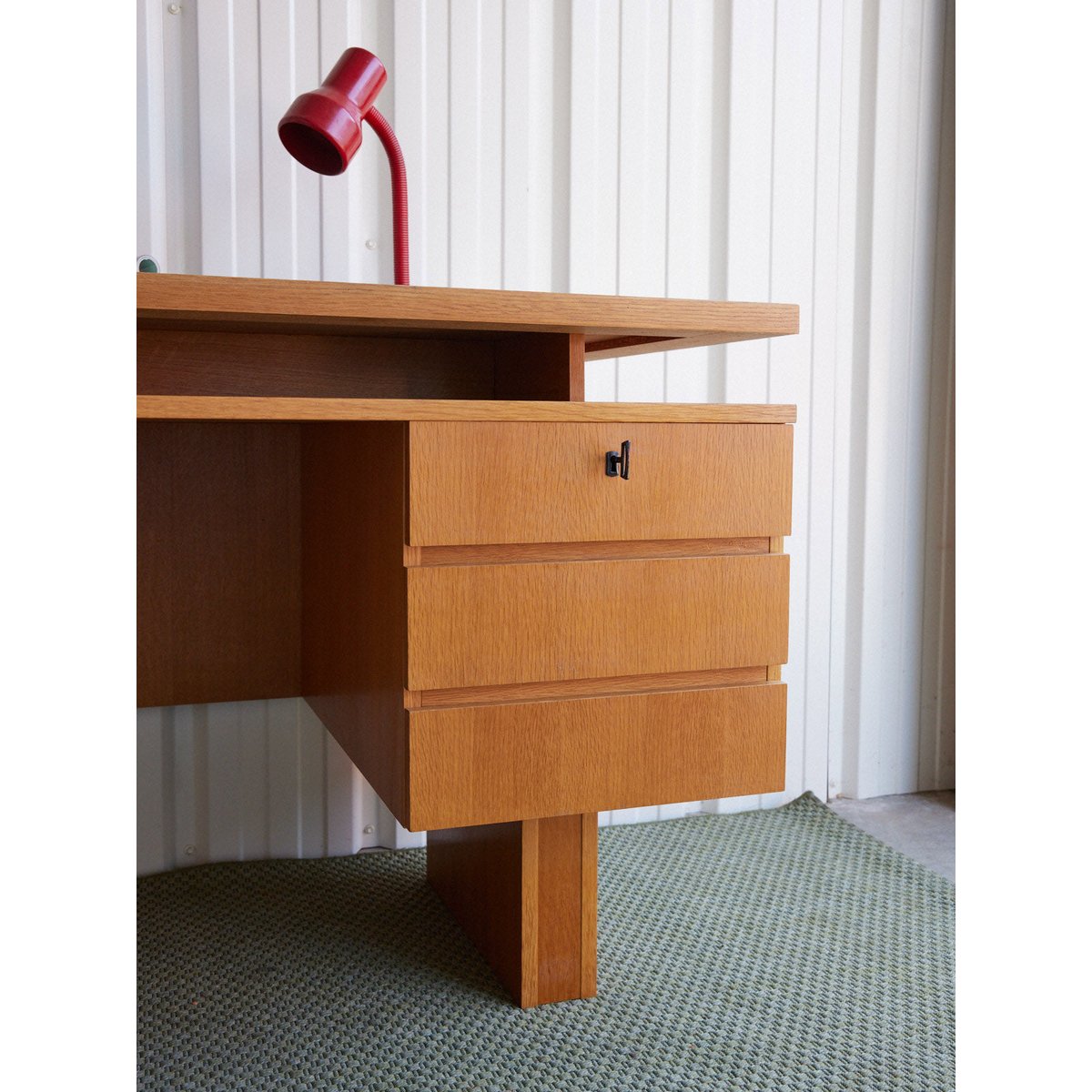 Bureau scandinave en bois Yvan N°573 - Bon état bois clair, DEBONGOUT