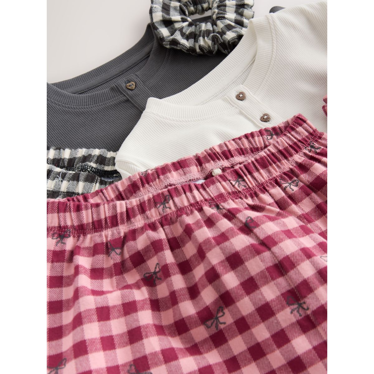 Pyjamas tissés style jogging, lot de 2 noir/rouge, NEXT