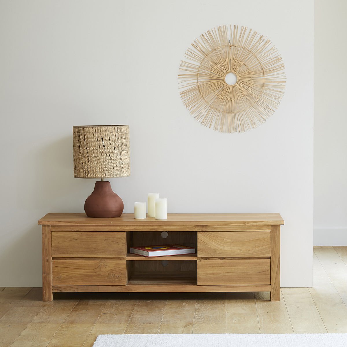 Meuble TV en bois de teck 150 cm 4 tiroirs BOSTON naturel, BERAH GETAH