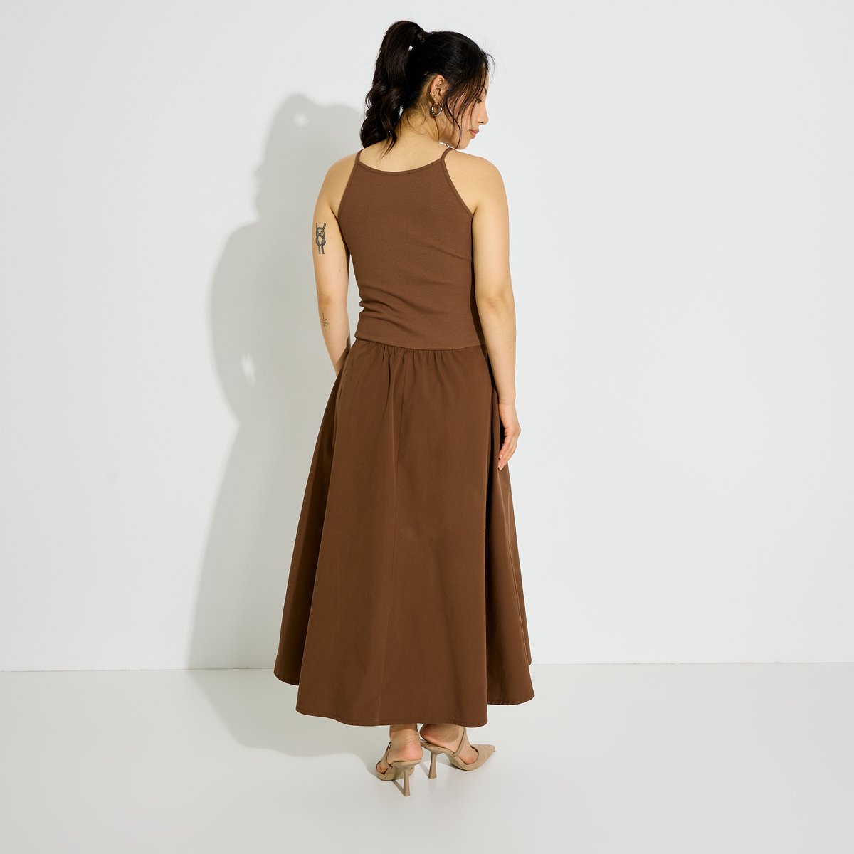 Robe longue bi-matière à fines bretelles marron, GRAIN DE MALICE