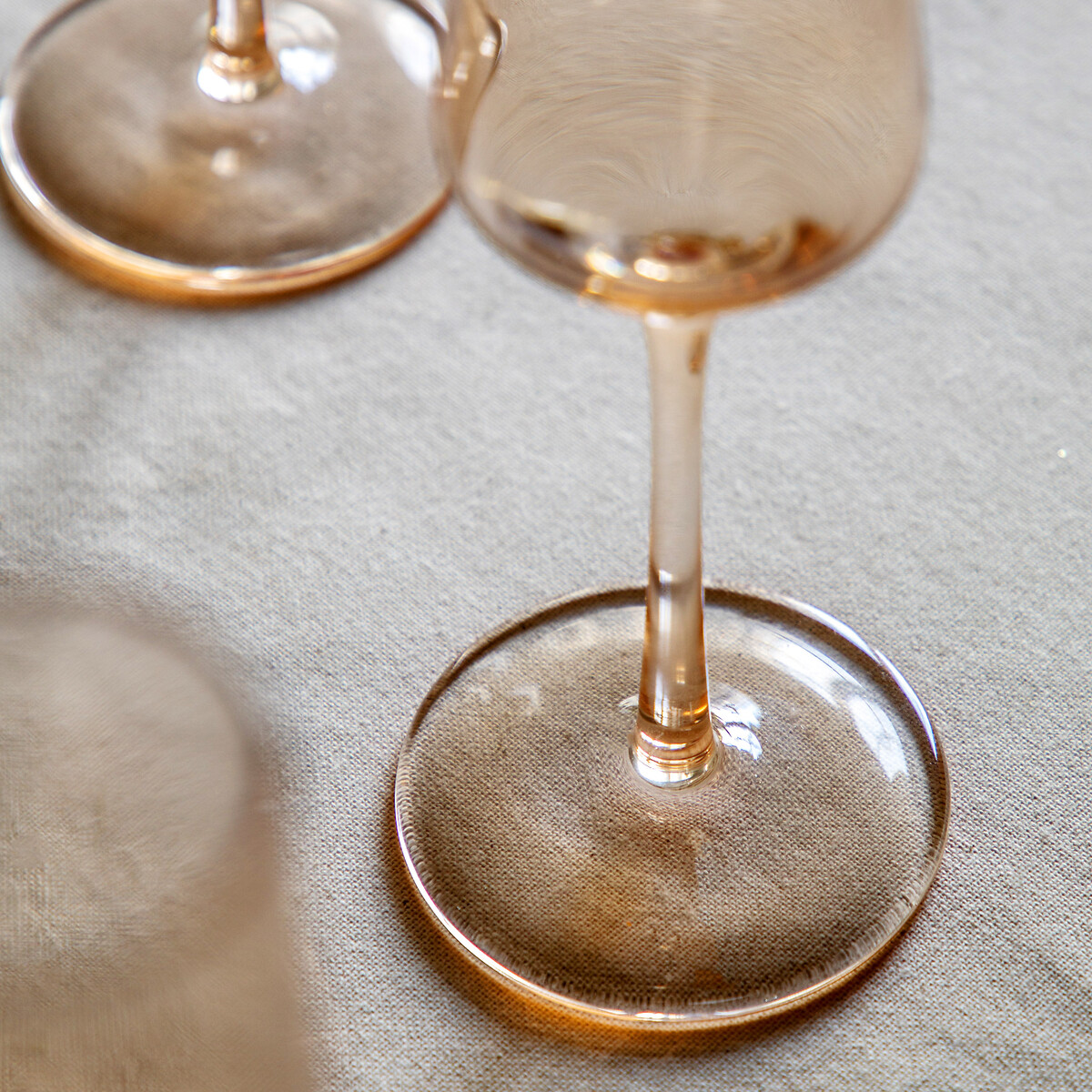 Set of 4 Eden Champagne Flutes in Amber yellow, ÉDITÉ