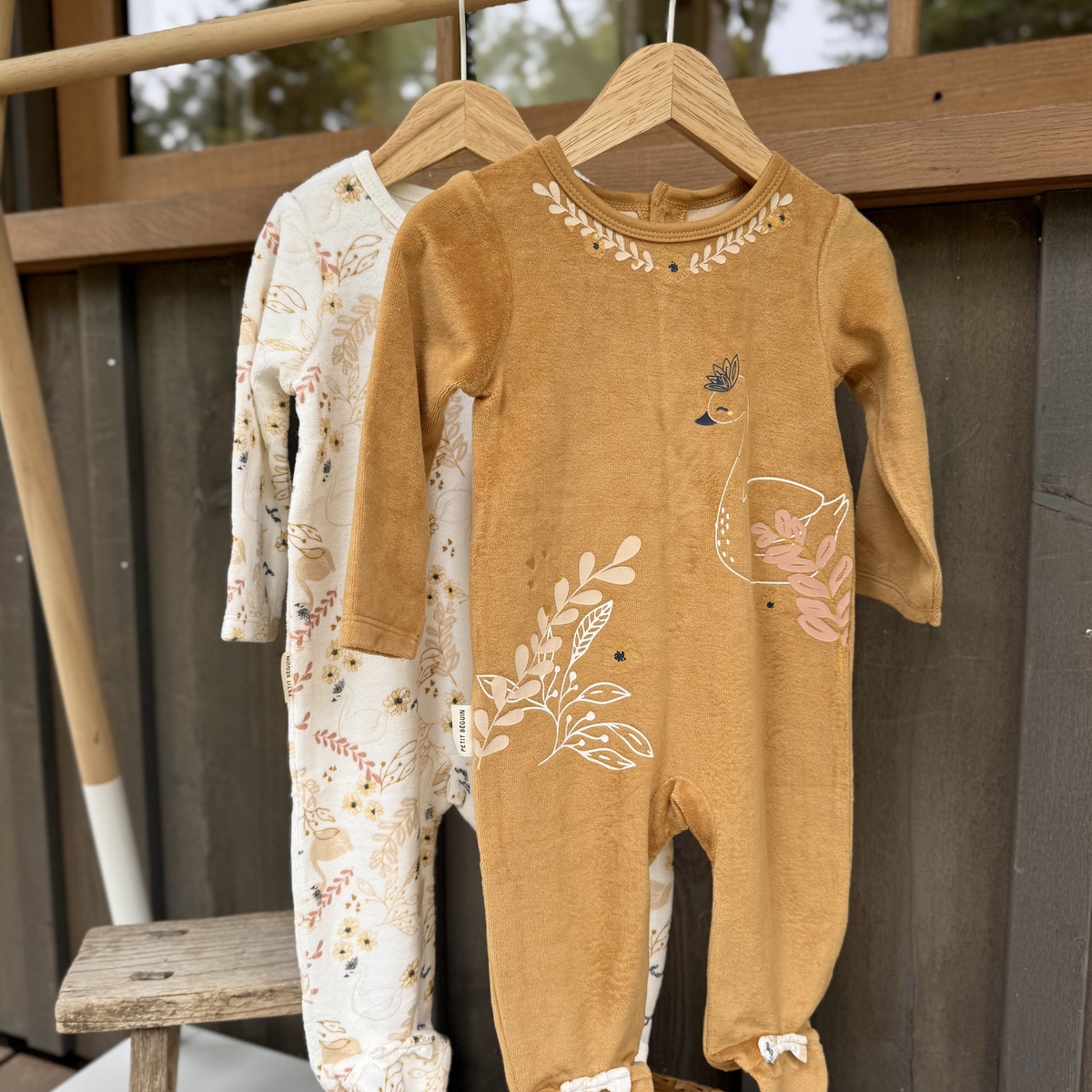 Lot de 2 pyjamas bébé en velours Swan ocre, PETIT BEGUIN