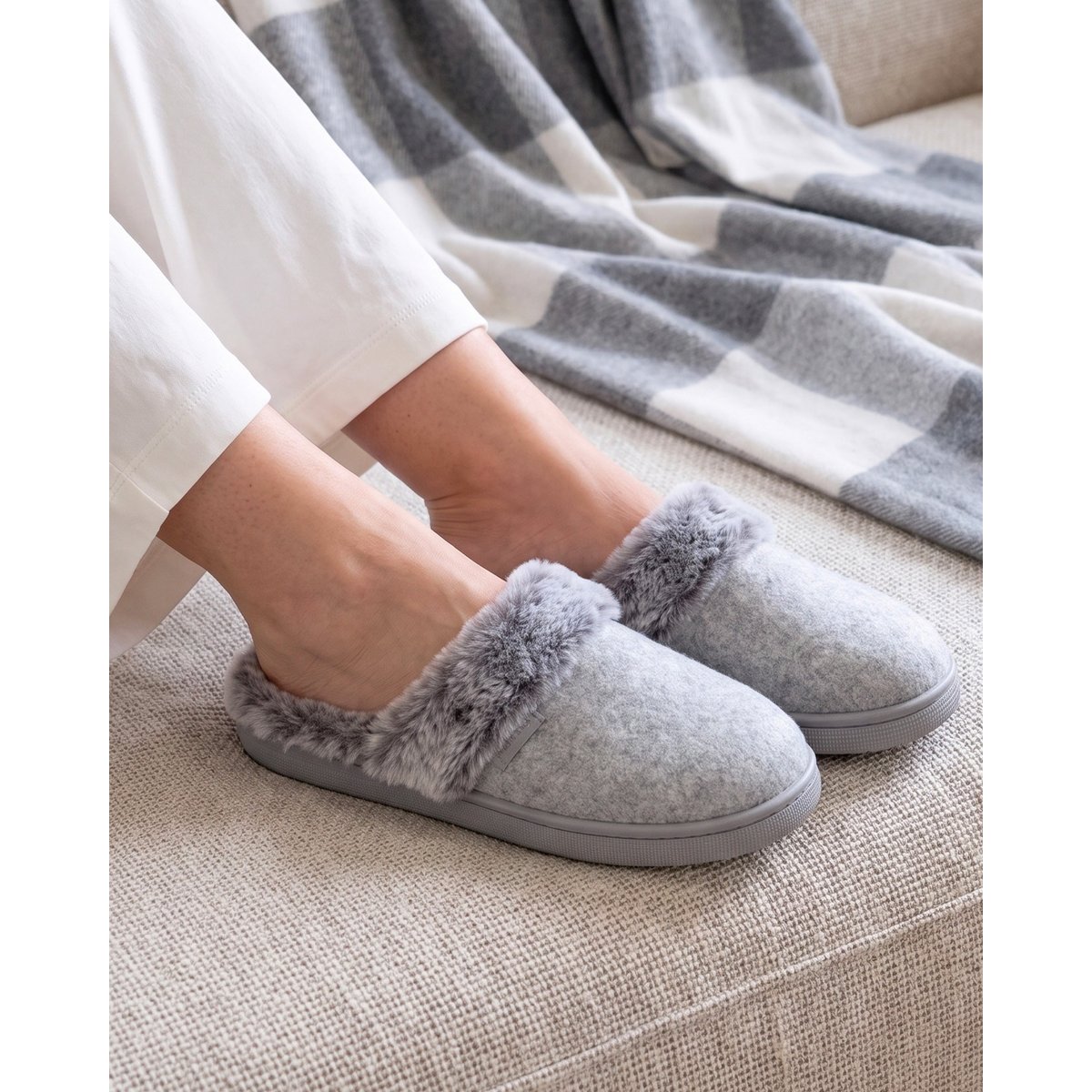 Chaussons Mules gris, ISOTONER