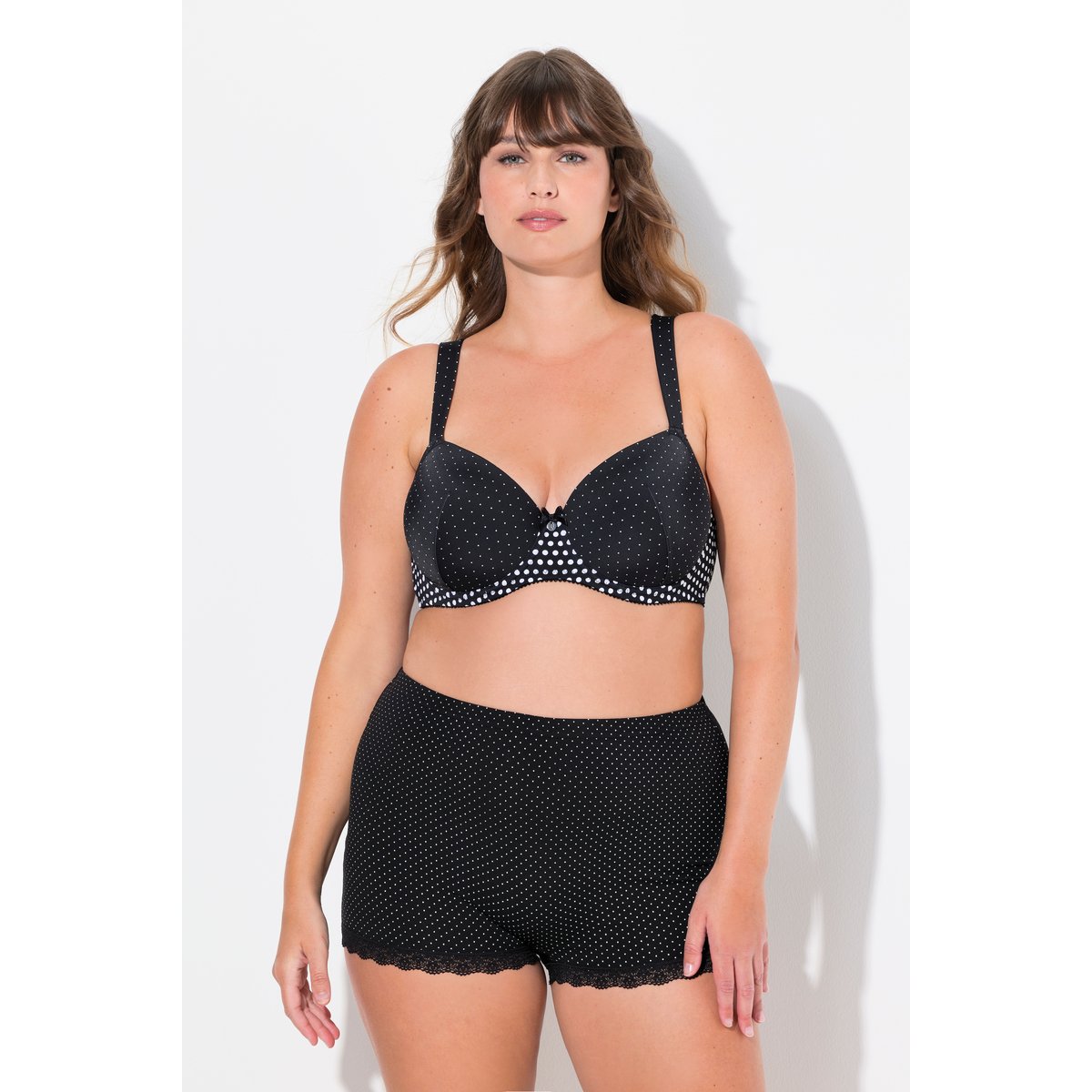 Soutien-gorge à armatures et bonnets souples noir, ULLA POPKEN