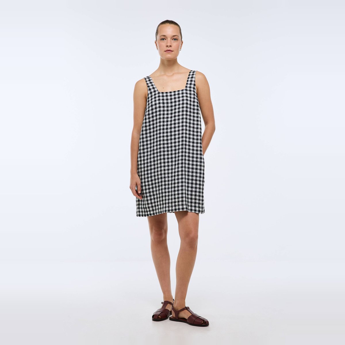 Robe courte vichy en lin noir, MONOPRIX