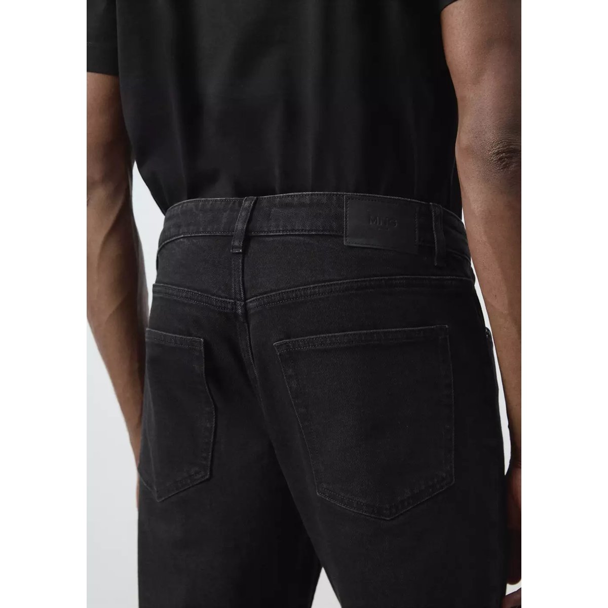 Jean Ben cropped tapered-fit black denim, MANGO MAN