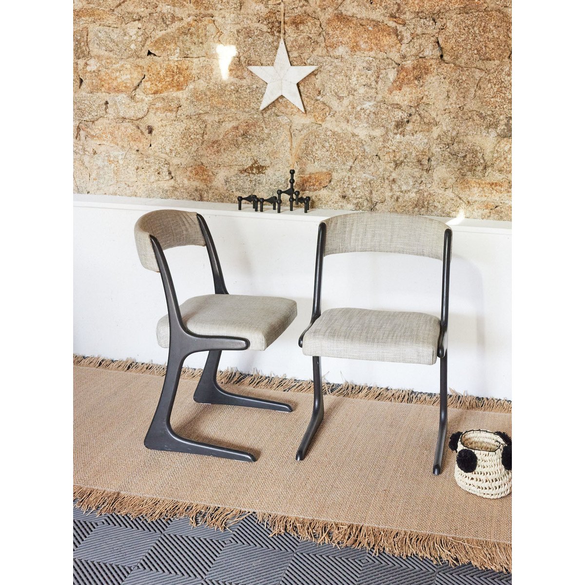 Paire de chaises Baumann Alma N°1384 - Bon état gris, DEBONGOUT