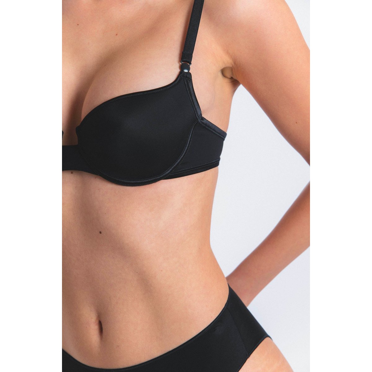 Soutien-gorge corbeille multi-positions en microfibre NUAGE PUR noir, MAISON LEJABY