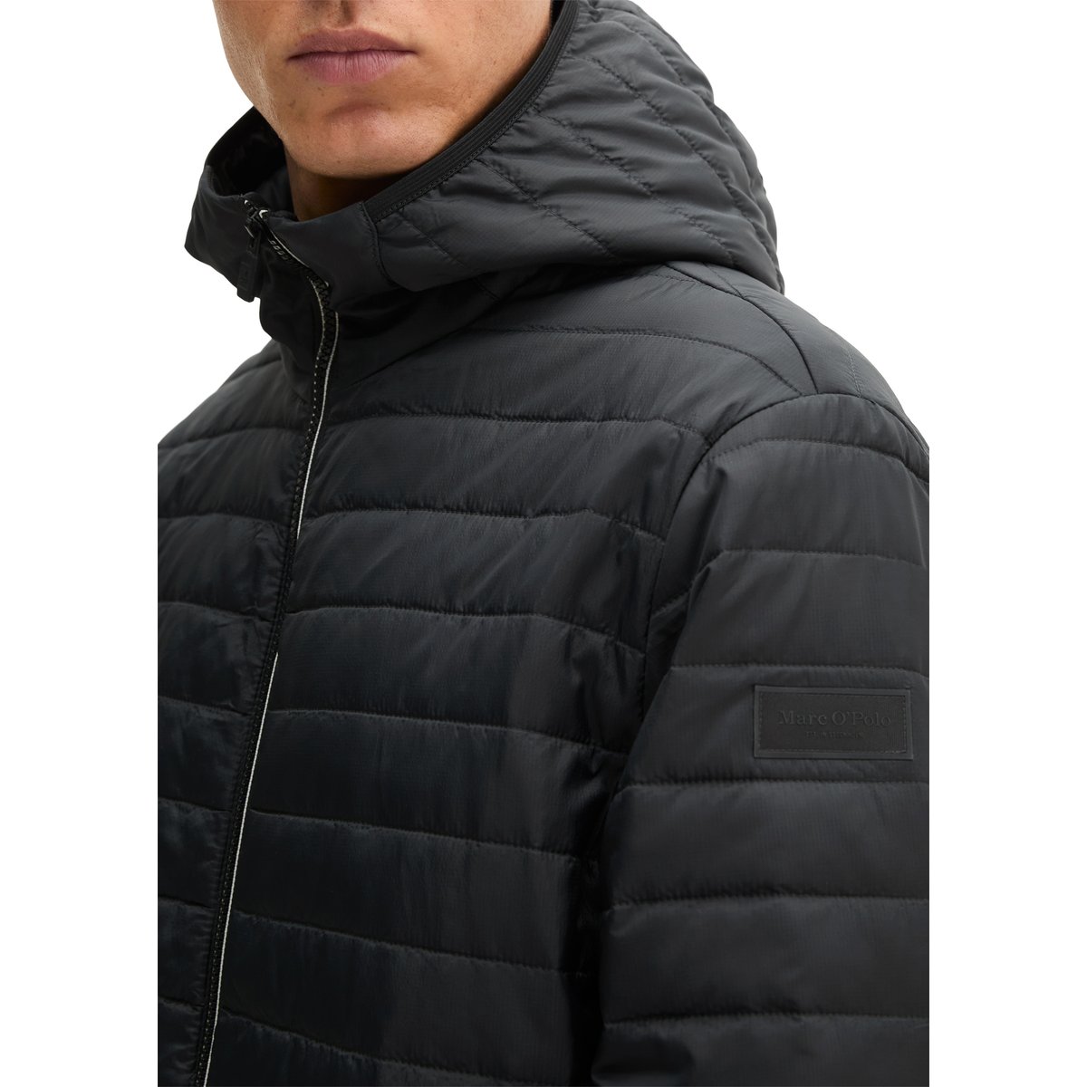 Veste matelassée coupe classique avec un léger rembourrage en Unifi REPREVE® noir, MARC O'POLO