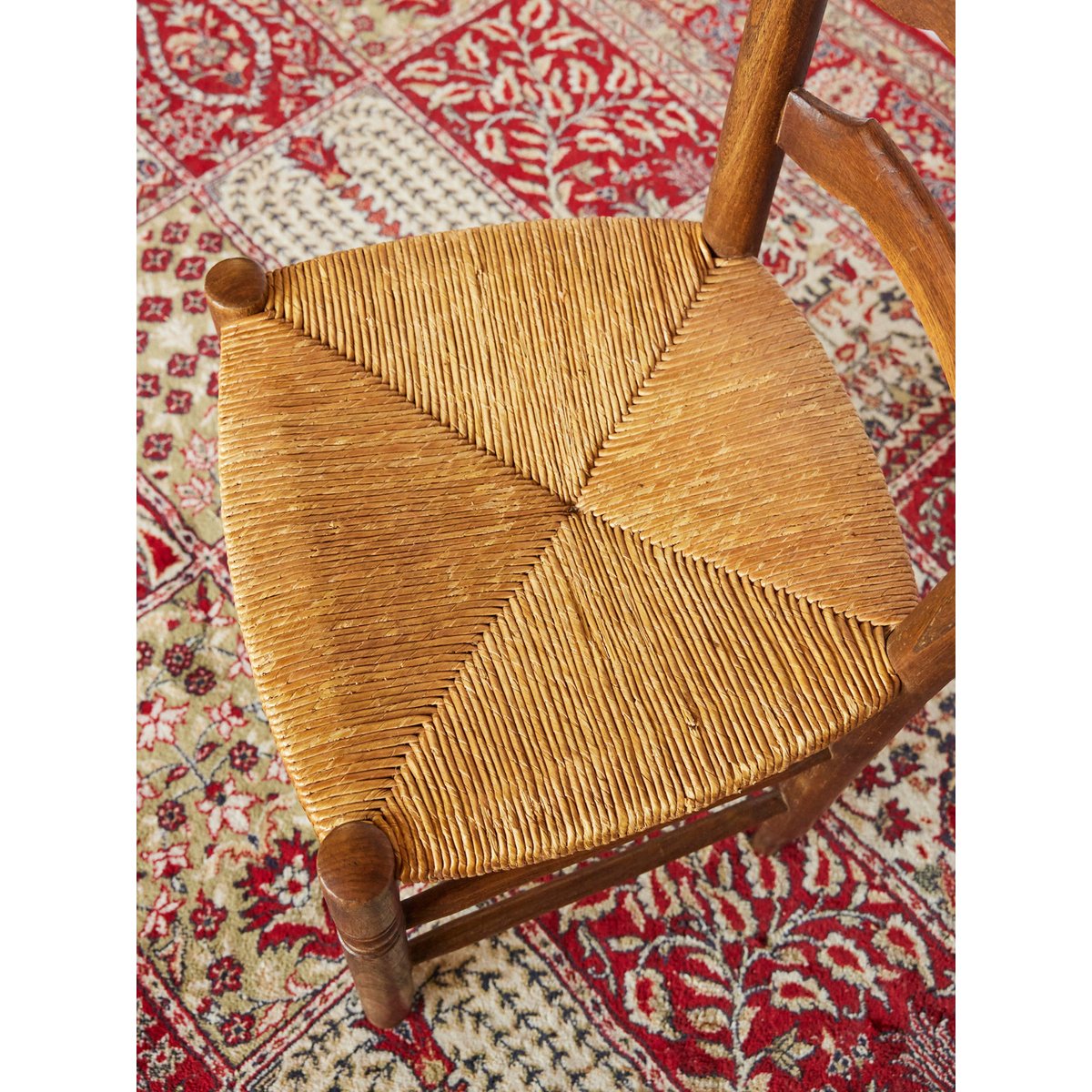 Lot de 4 chaises en paille Claude N°1436 - Bon état bois foncé, DEBONGOUT