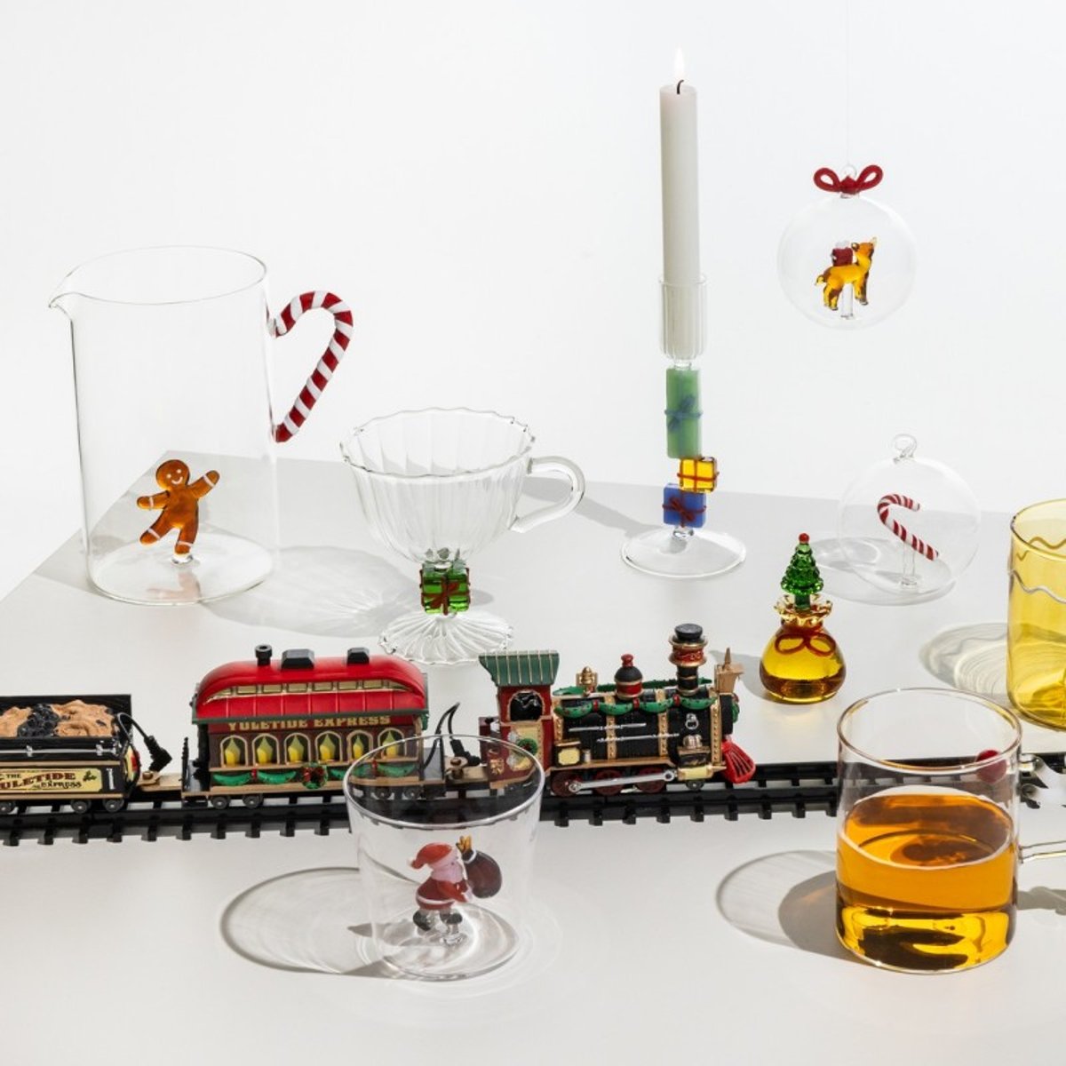 Théière en verre père noël sapin CHRISTMAS TALES multicolore, ICHENDORF