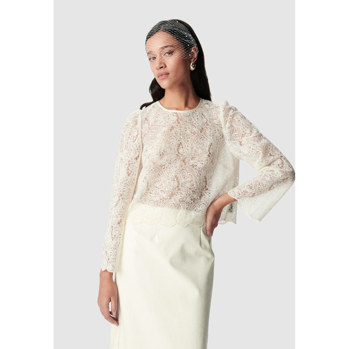 Blouse courte en dentelle ecru, IKKS