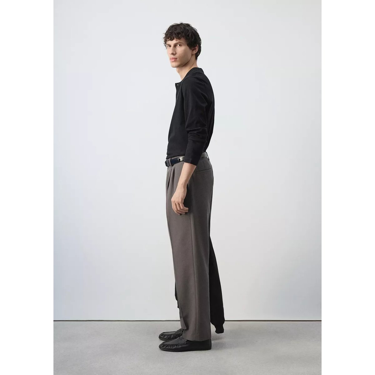 Pantalon relaxed-fit pinces marron moyen, MANGO MAN