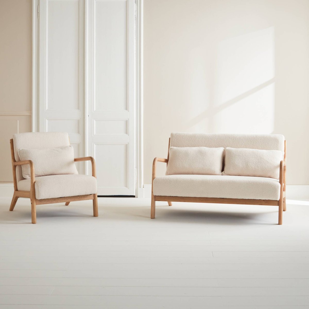Banquette scandinave 2 places + Fauteuil bois et bouclette LORENS crème, SWEEEK