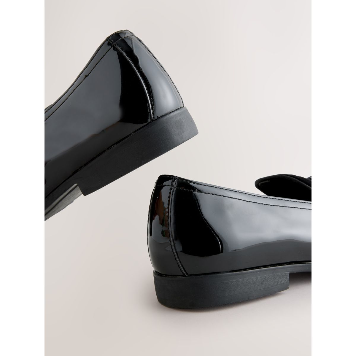Mocassins en velours et vernis noir, NEXT