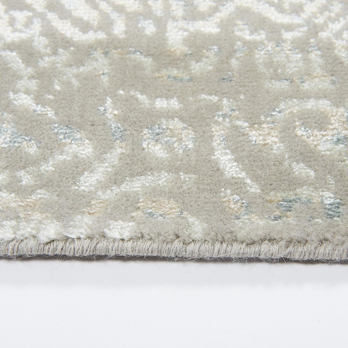 Tapis salon et chambre fait main en laine motif uni BREZE gris, blanc, UN AMOUR DE TAPIS