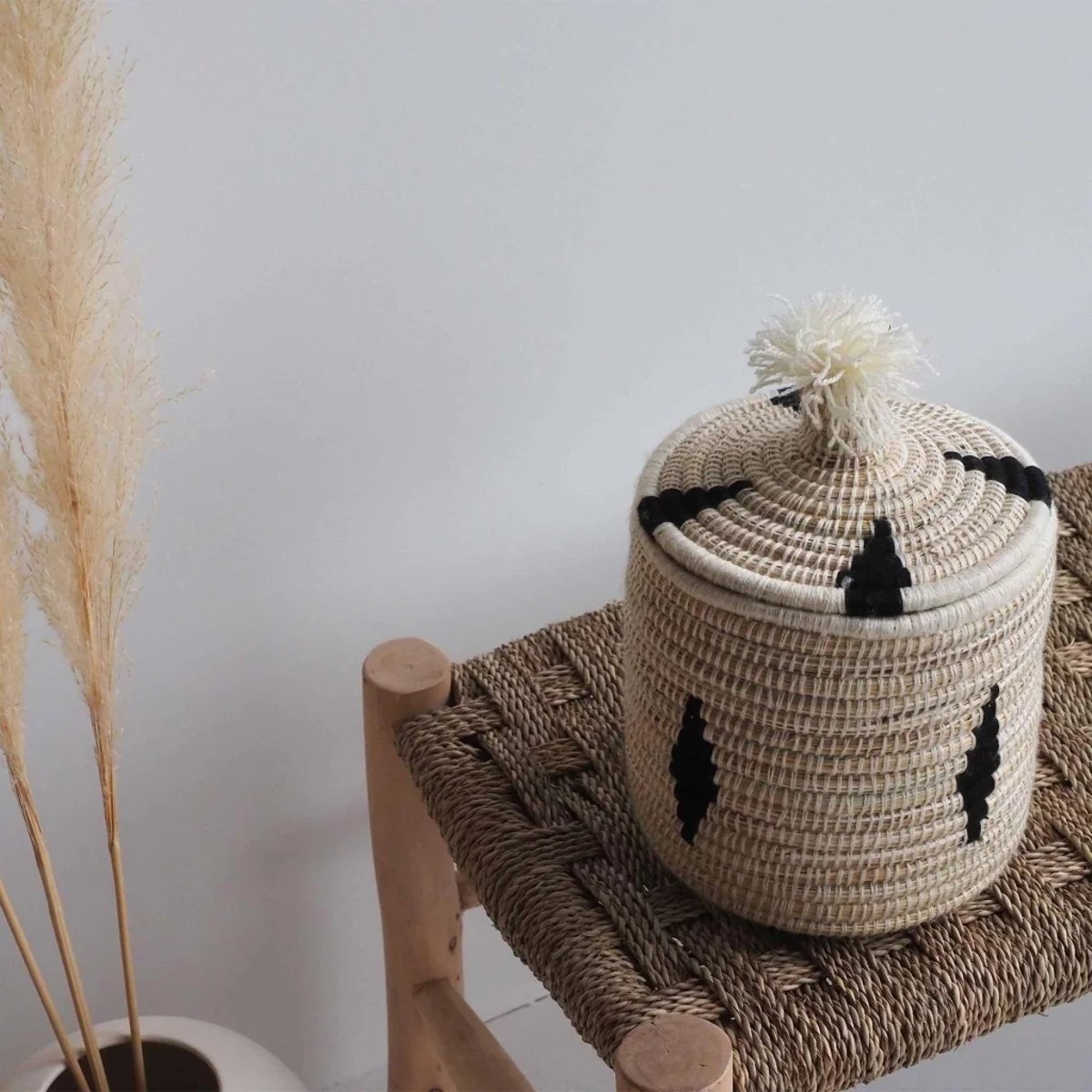 Boîte berbère en laine et osier MALOU naturel et noir, HYDILE