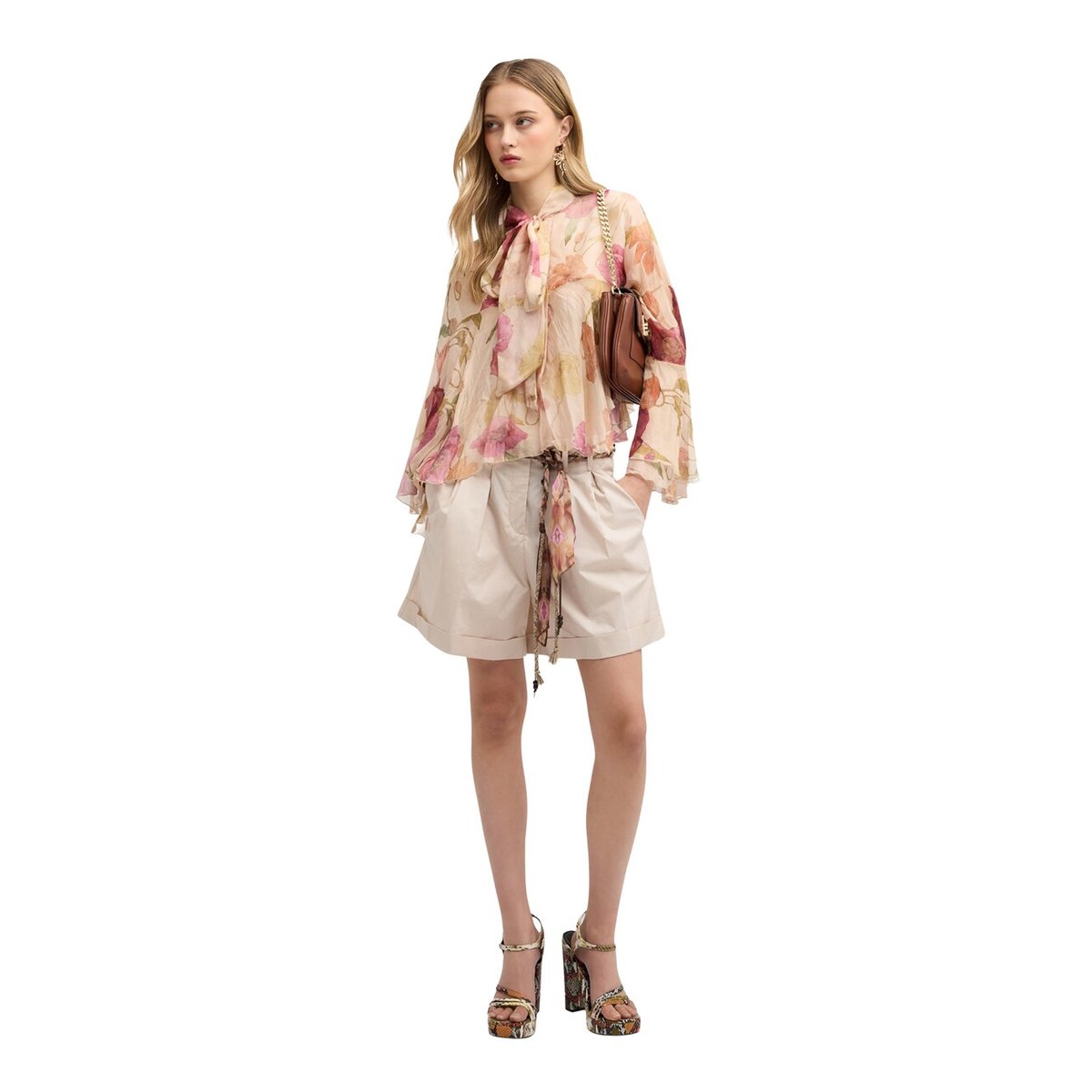 Short taille haute avec ceinture beige, MOTIVI