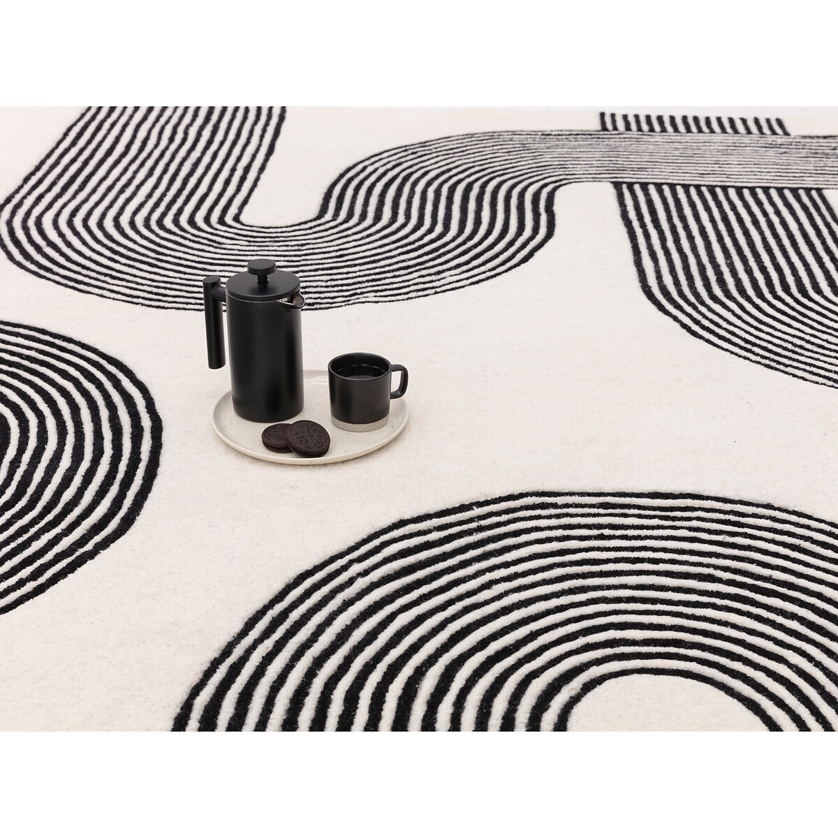 Abstract Arch Pattern Rug black, ÉDITÉ
