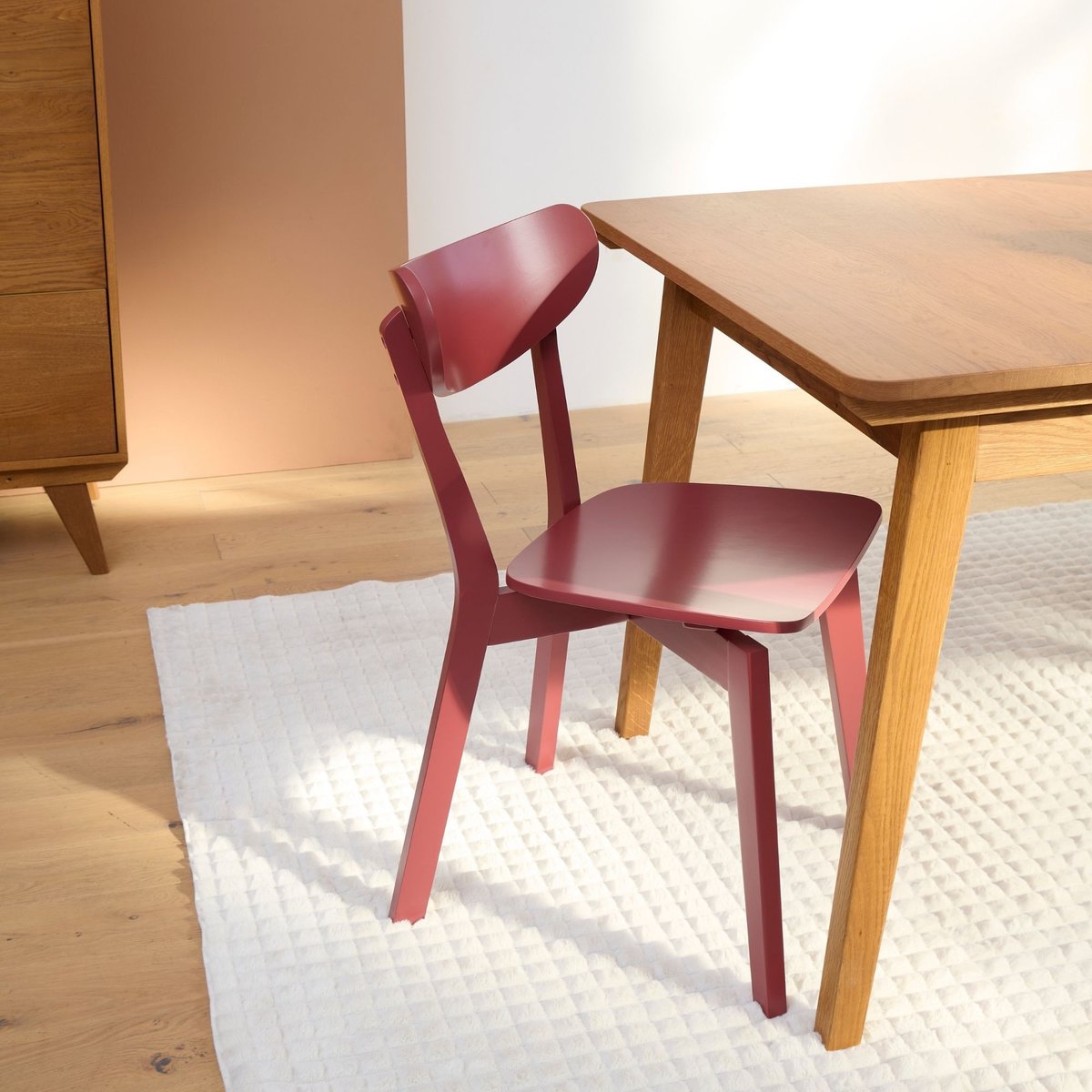 Chaises scandinaves en bois laqué (lot de 2) - LETA bordeaux, HELLIN, DEPUIS 1862
