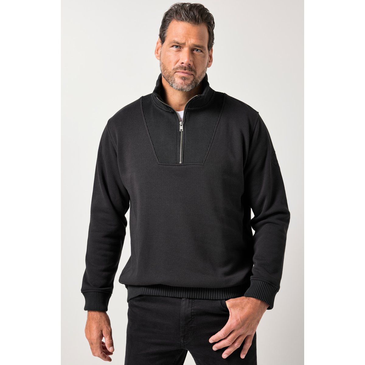 Pull en molleton noir, JP1880