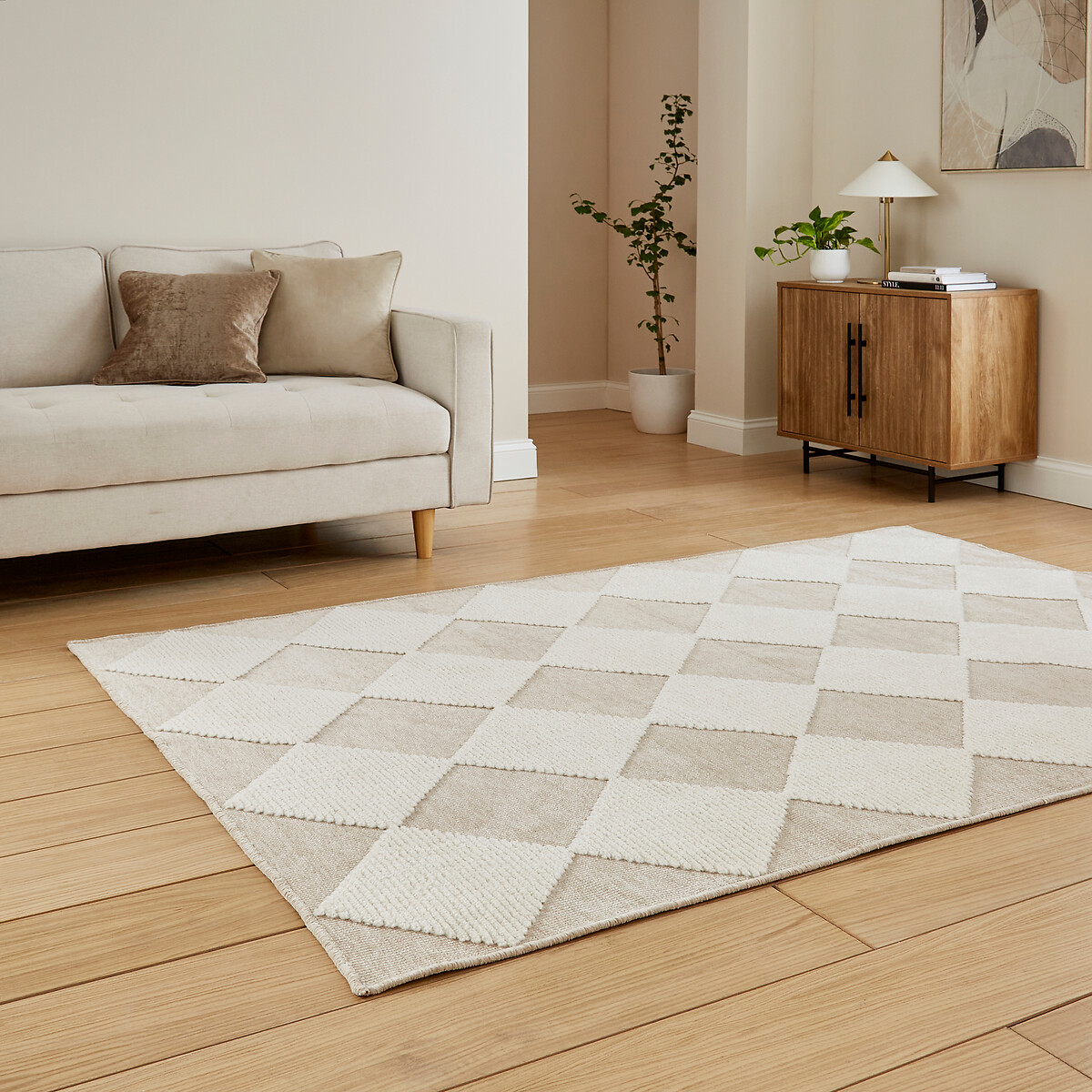 Diamond Pattern Hi-Low Textured Pile Rug beige, SO'HOME