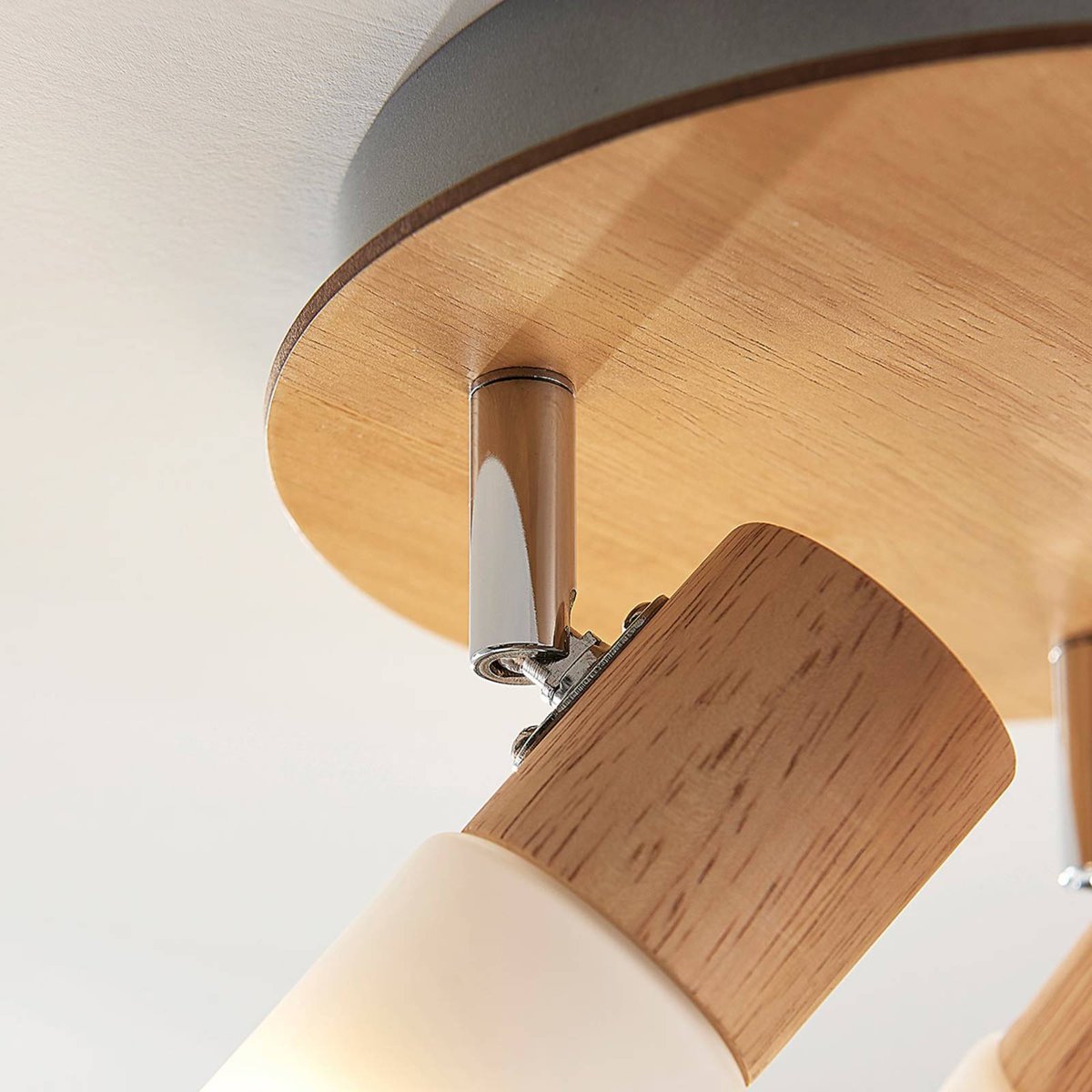 Spot en bois traditionnel, Christoph blanc, bois clair, LINDBY