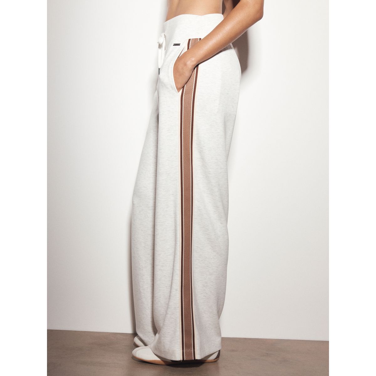 Pantalon large active en modal gris chiné, NEXT