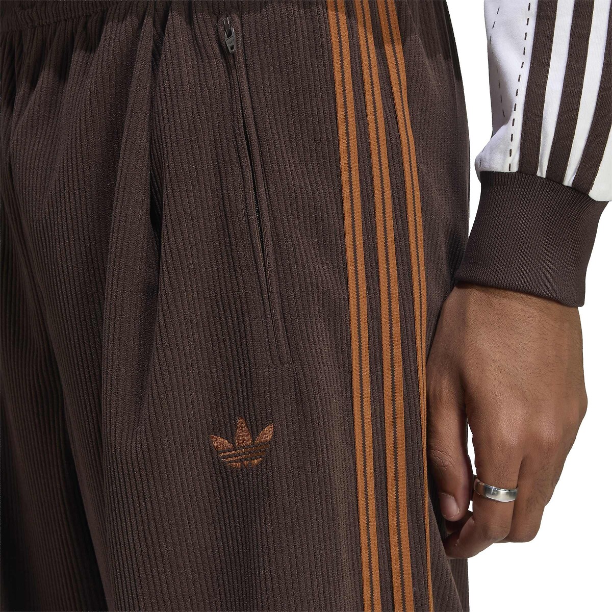 Pantalon en velours côtelé, FIREBIRD café, adidas Originals