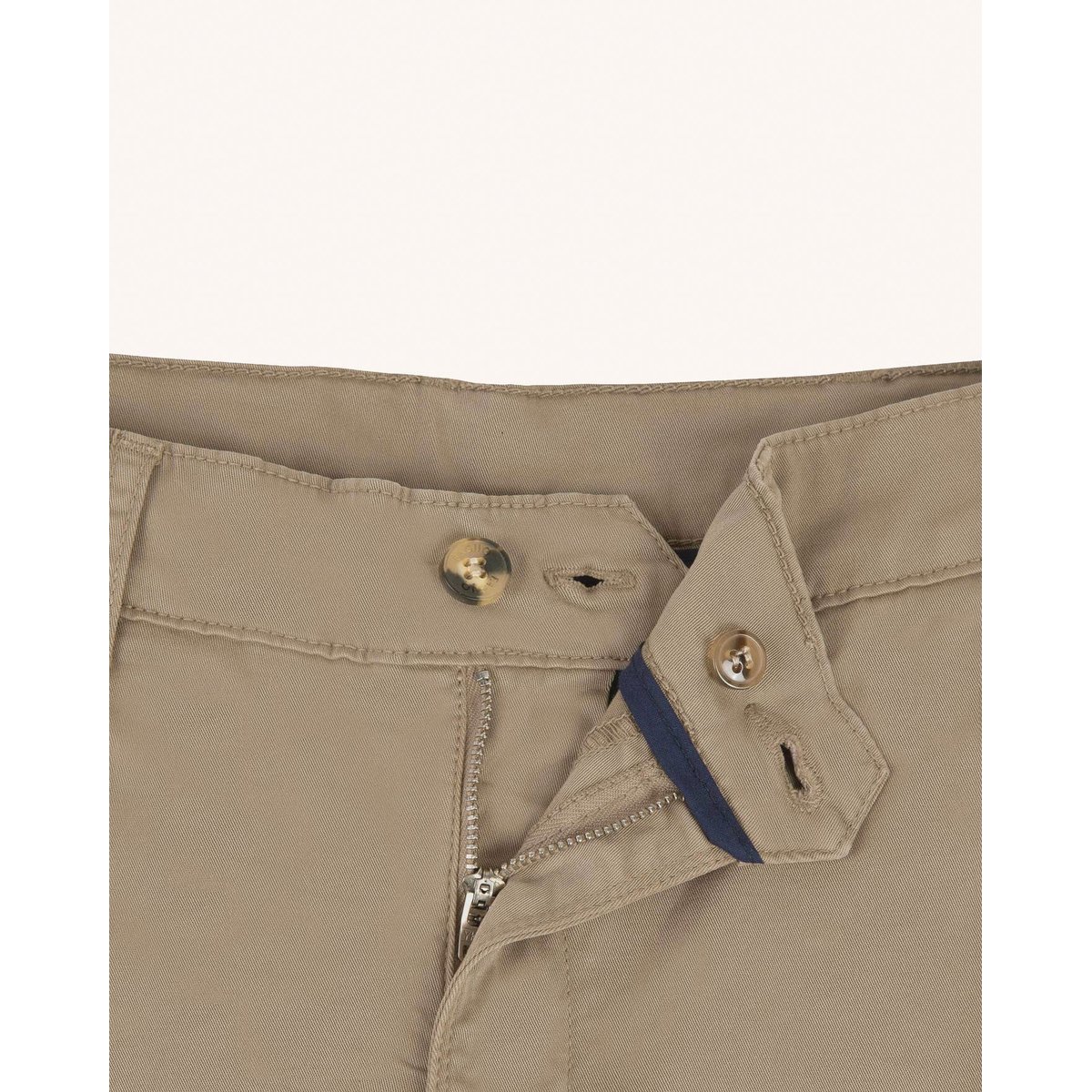 Chino coupe ajustée beige clair, FAGUO