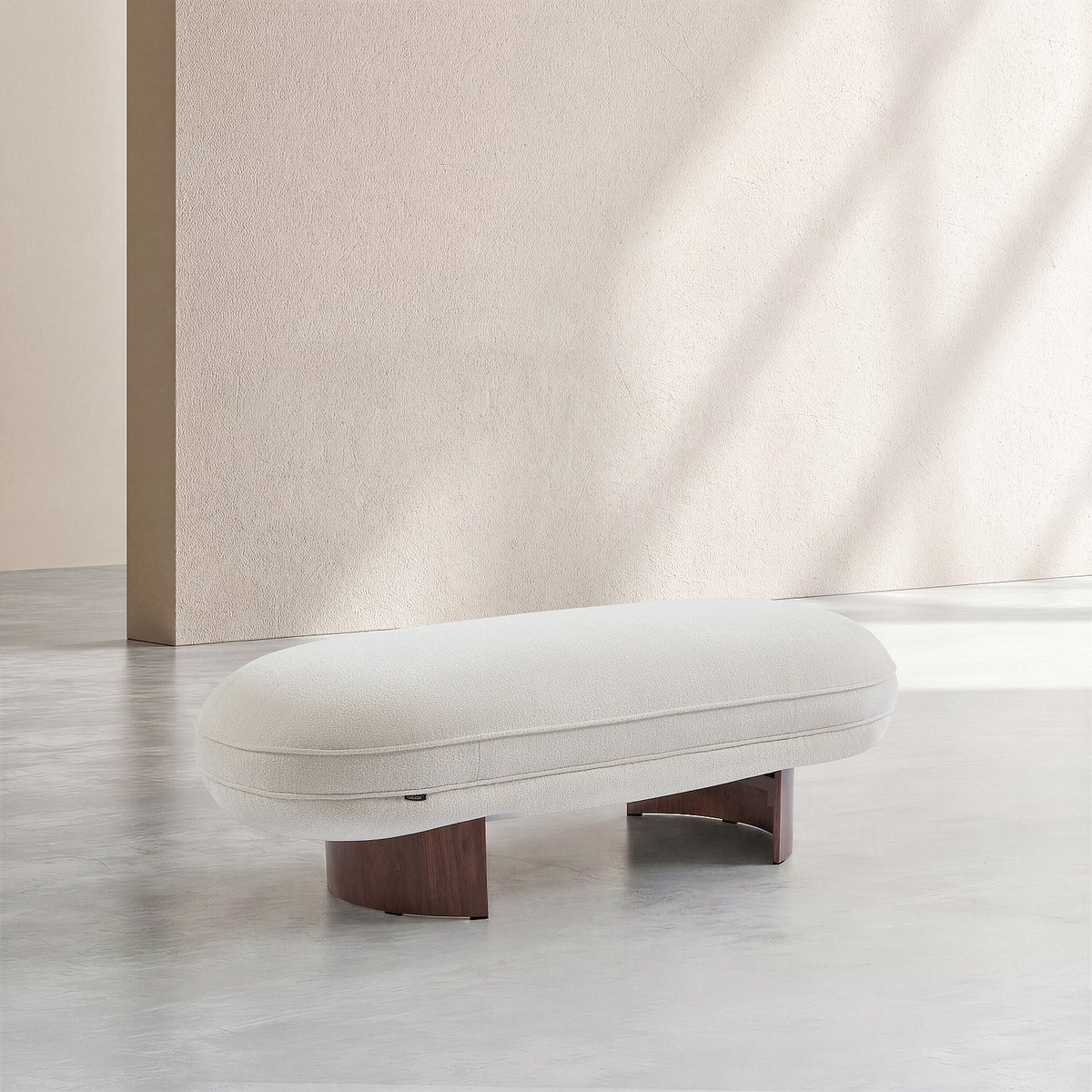 Banc en tissu et pieds en bois noyer LIGARIA blanc cassé, HABITAT