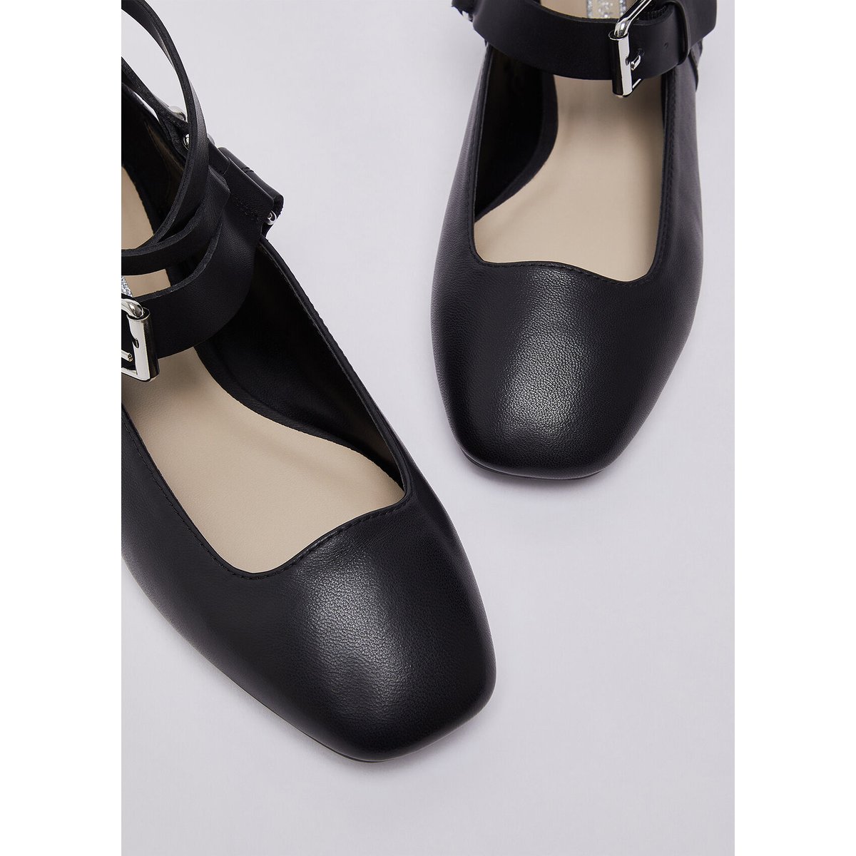 Ballerines en cuir noir, LIU JO