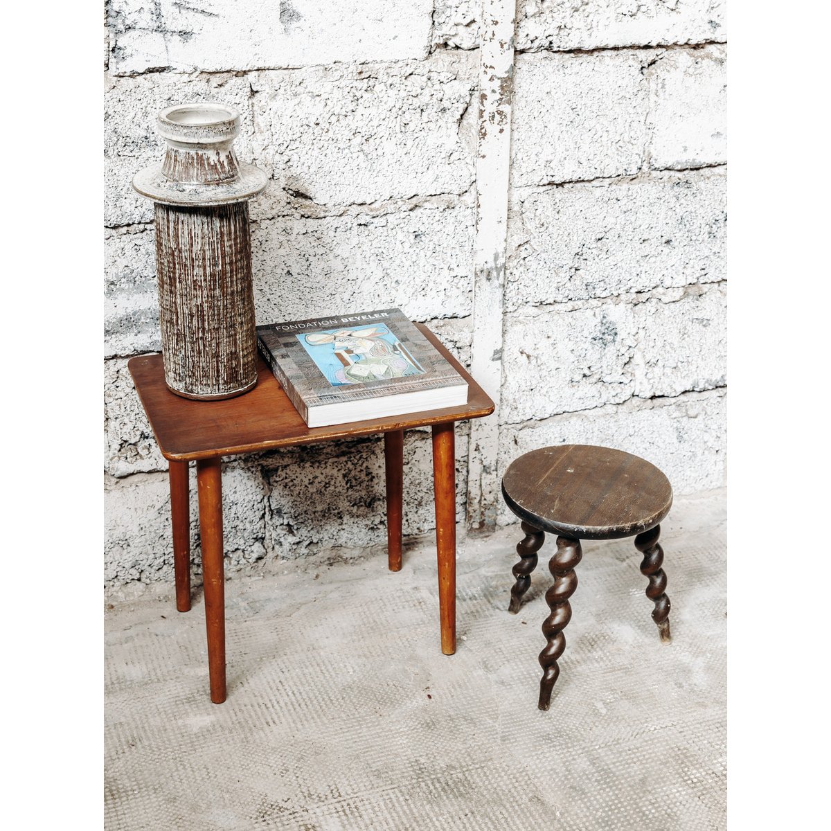 Table d'appoint Francine N°281 - Bon état bois, DEBONGOUT