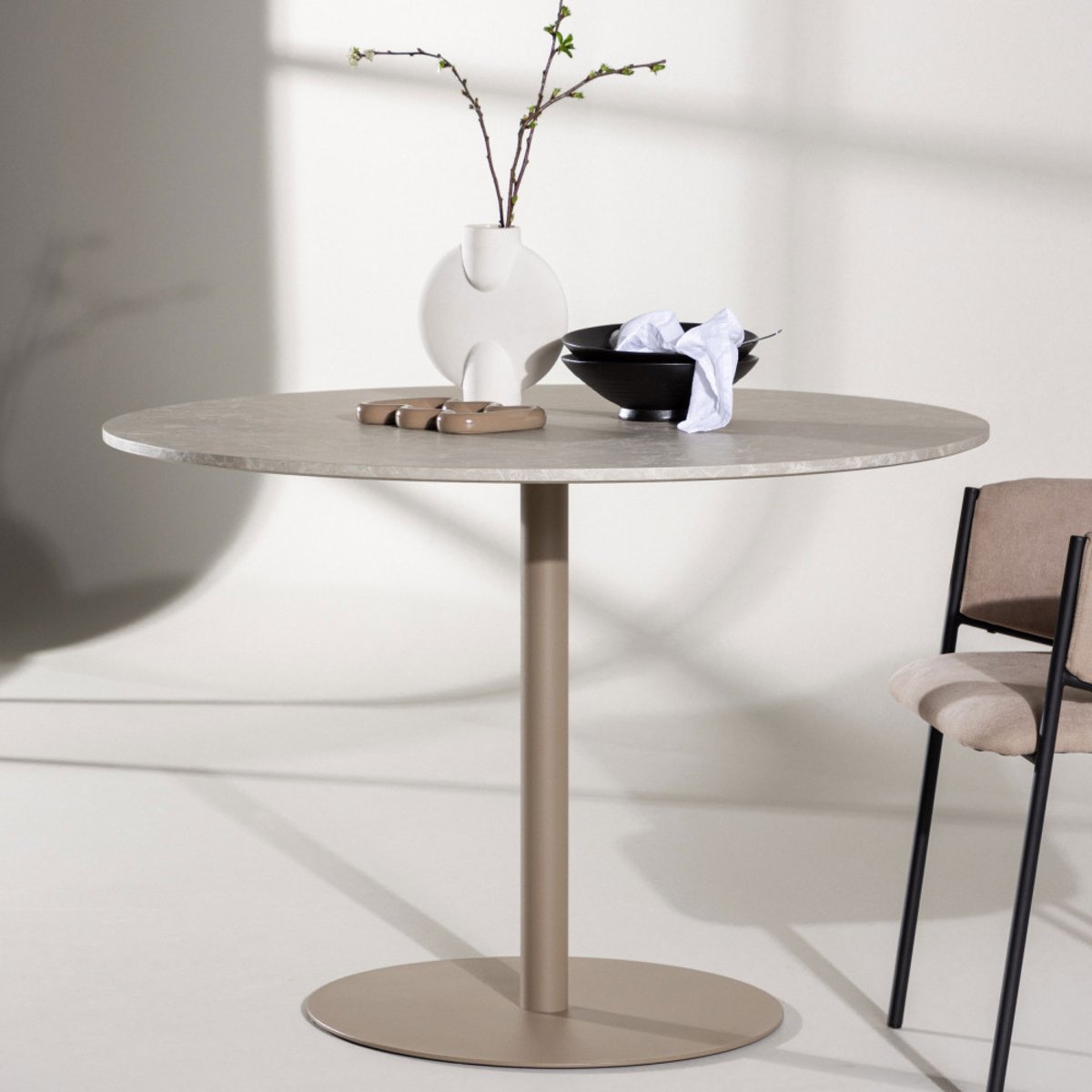 Table à manger 4 personnes ronde en effet marbre et métal- LYCKE beige, VENTURE HOME