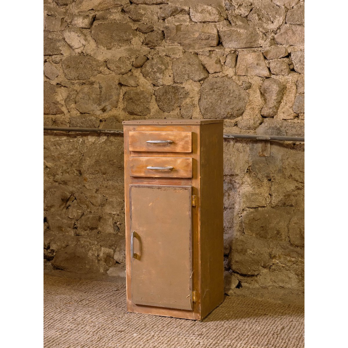 Meuble d'appoint en bois Gilbert N°1863 - Bon état beige, DEBONGOUT