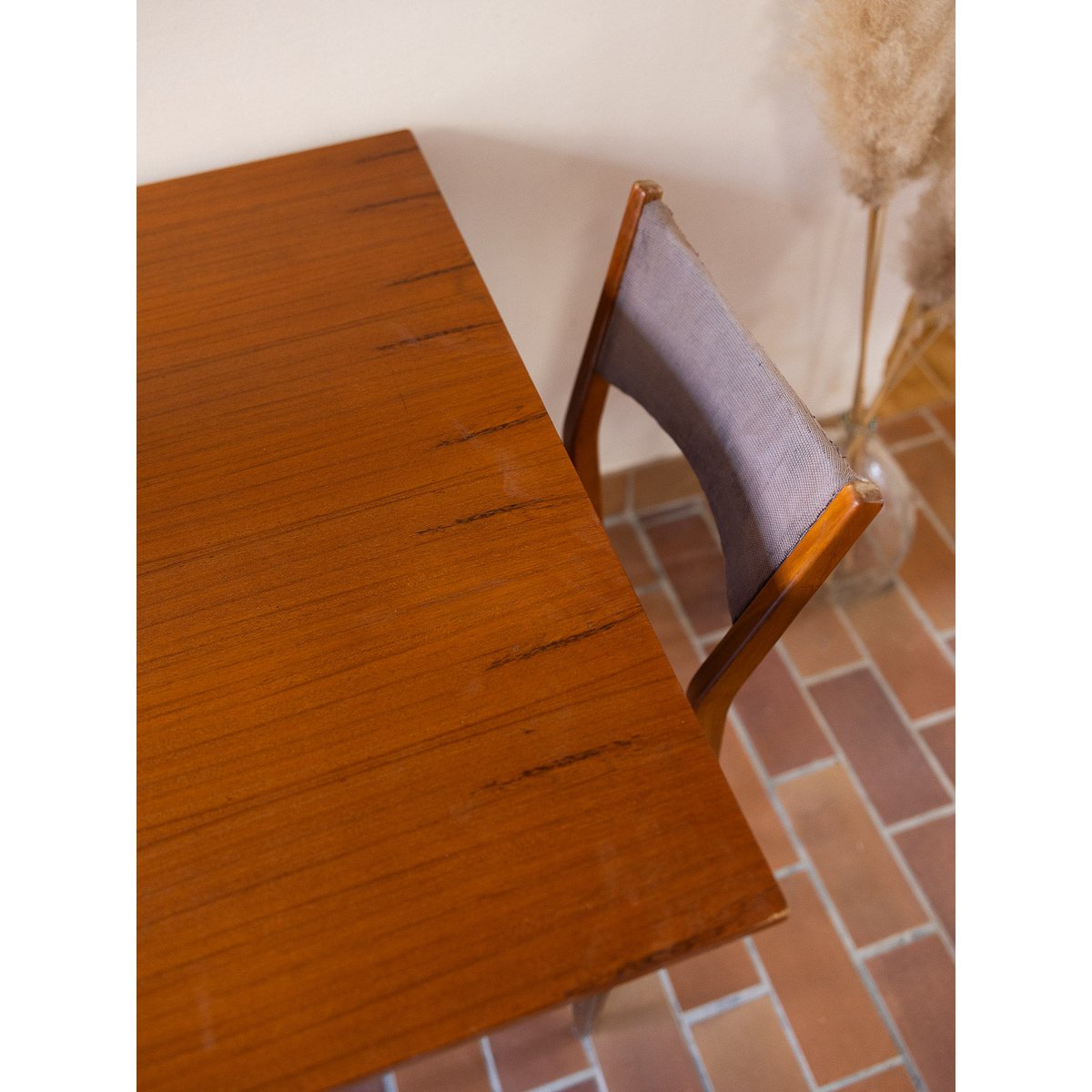 Table à manger scandinave Karla N°1251 - Bon état bois clair, DEBONGOUT