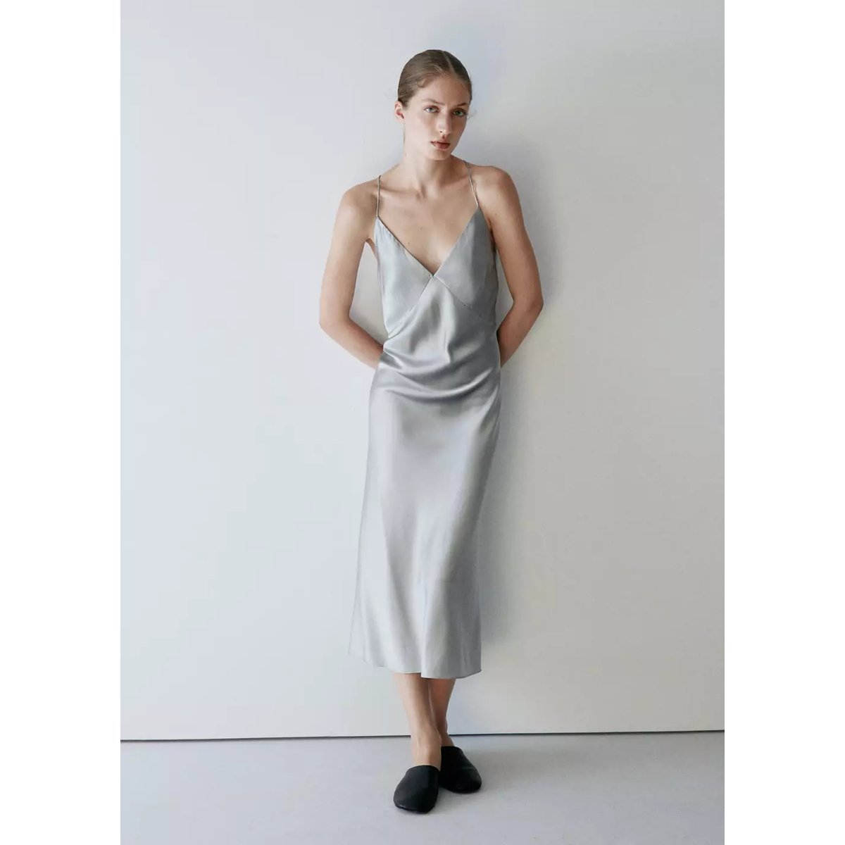 Nuisette soie à bretelles argent, MANGO
