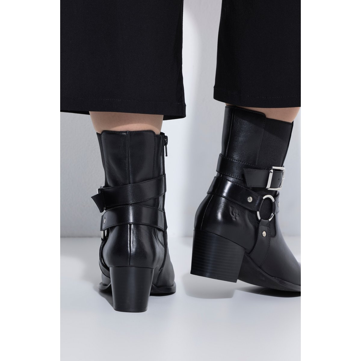 Bottines en cuir nappa , pied large noir, ULLA POPKEN
