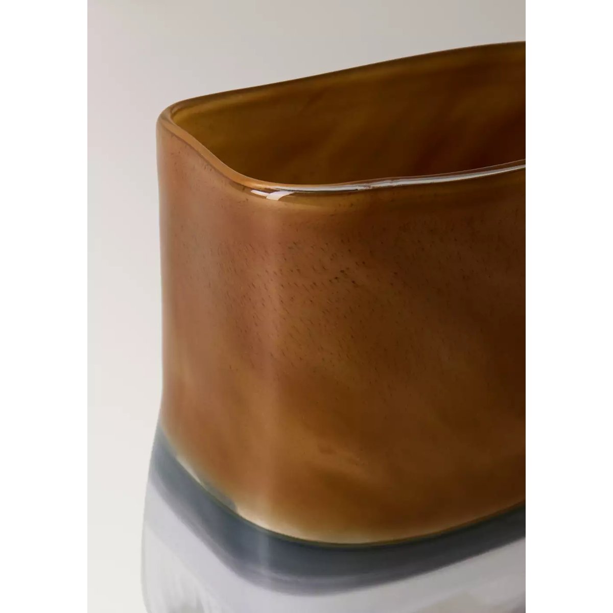 Vase en cristal 100 % semi-transparent ocre, MANGO HOME