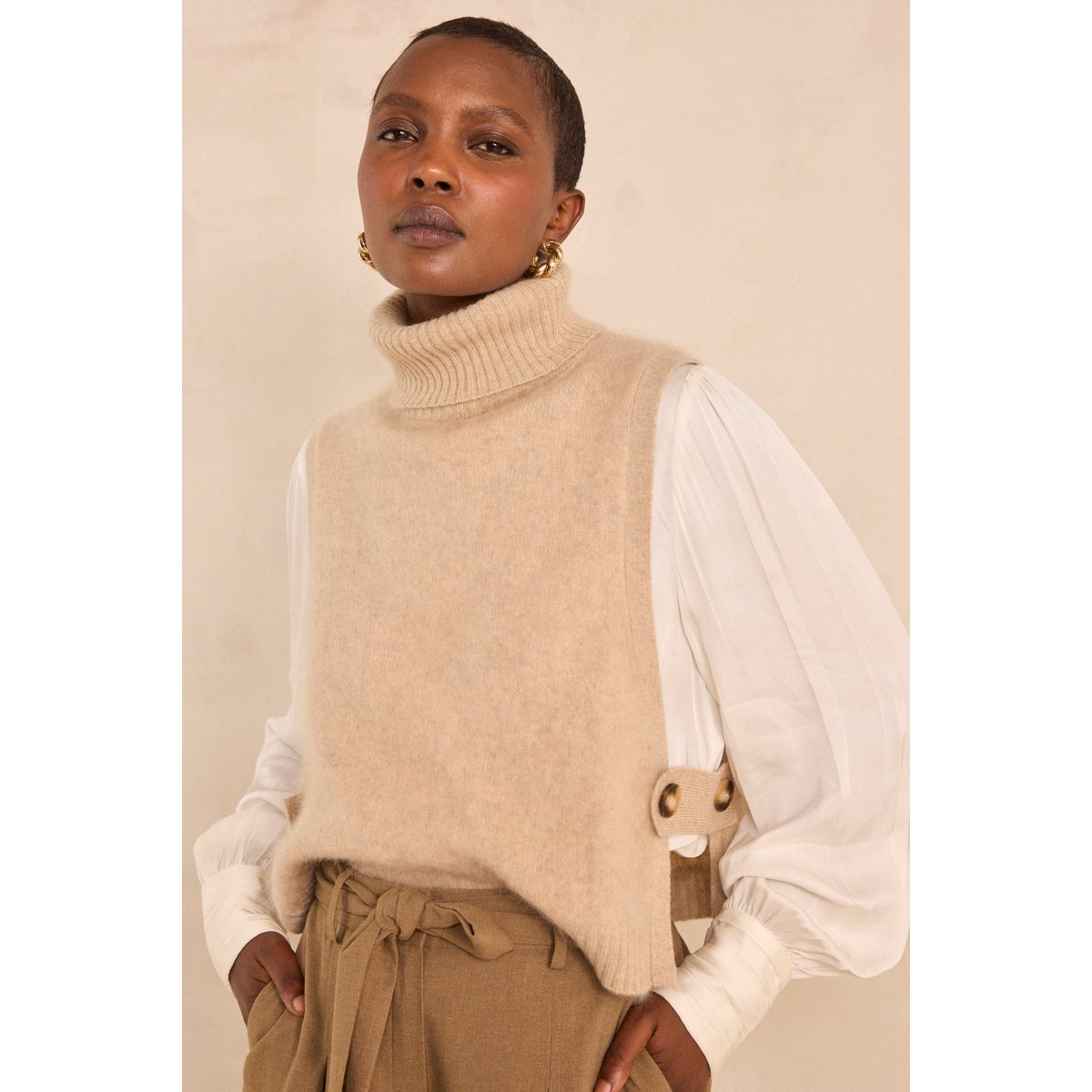 Cape sans manches en laine taupe clair REINE taupe clair, Maison 123