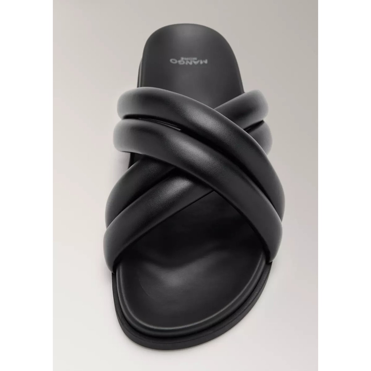 Sandales cuir bandes rembourrées et croisées noir, MANGO