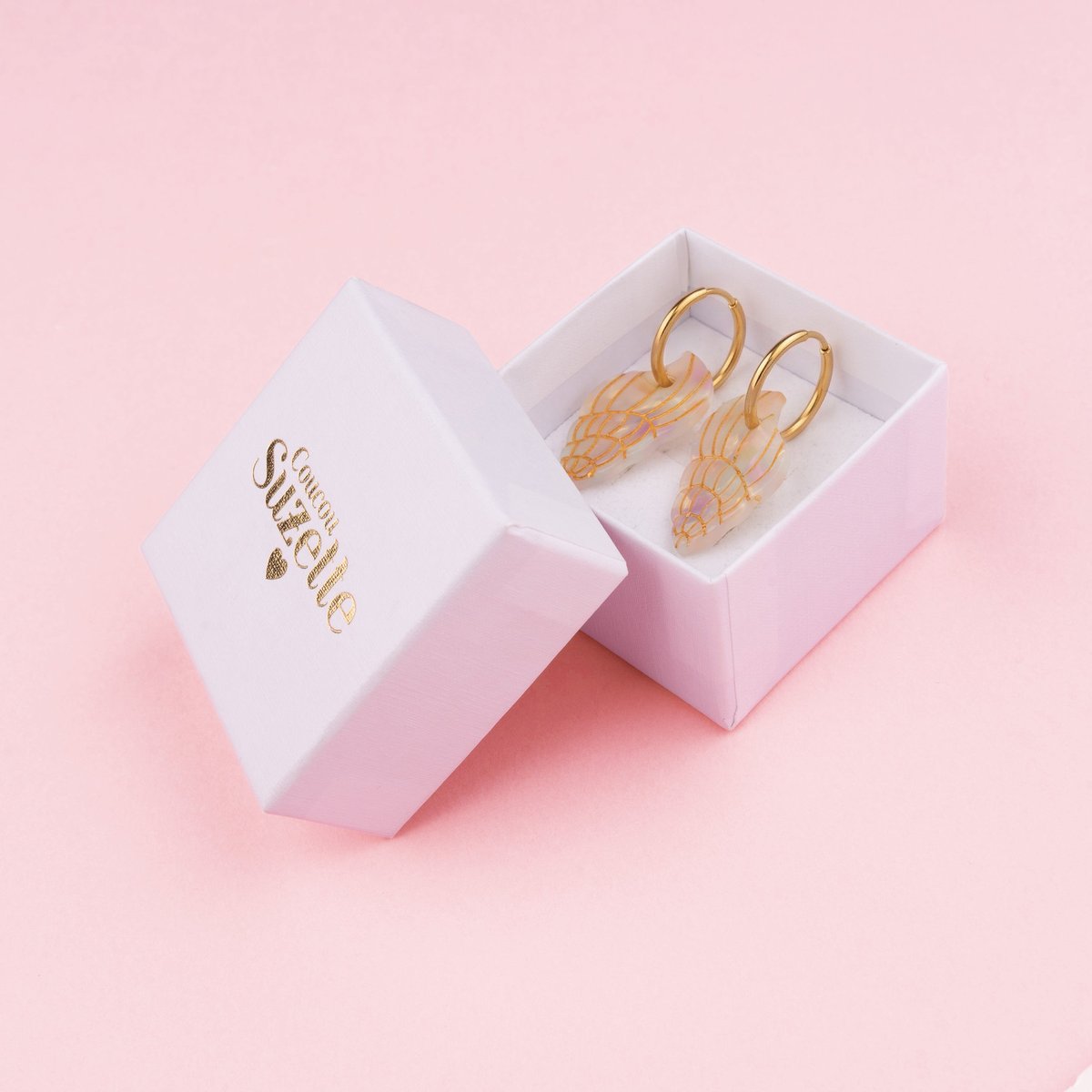 Boucles d'oreilles COQUILLAGE blanc nacré, COUCOU SUZETTE